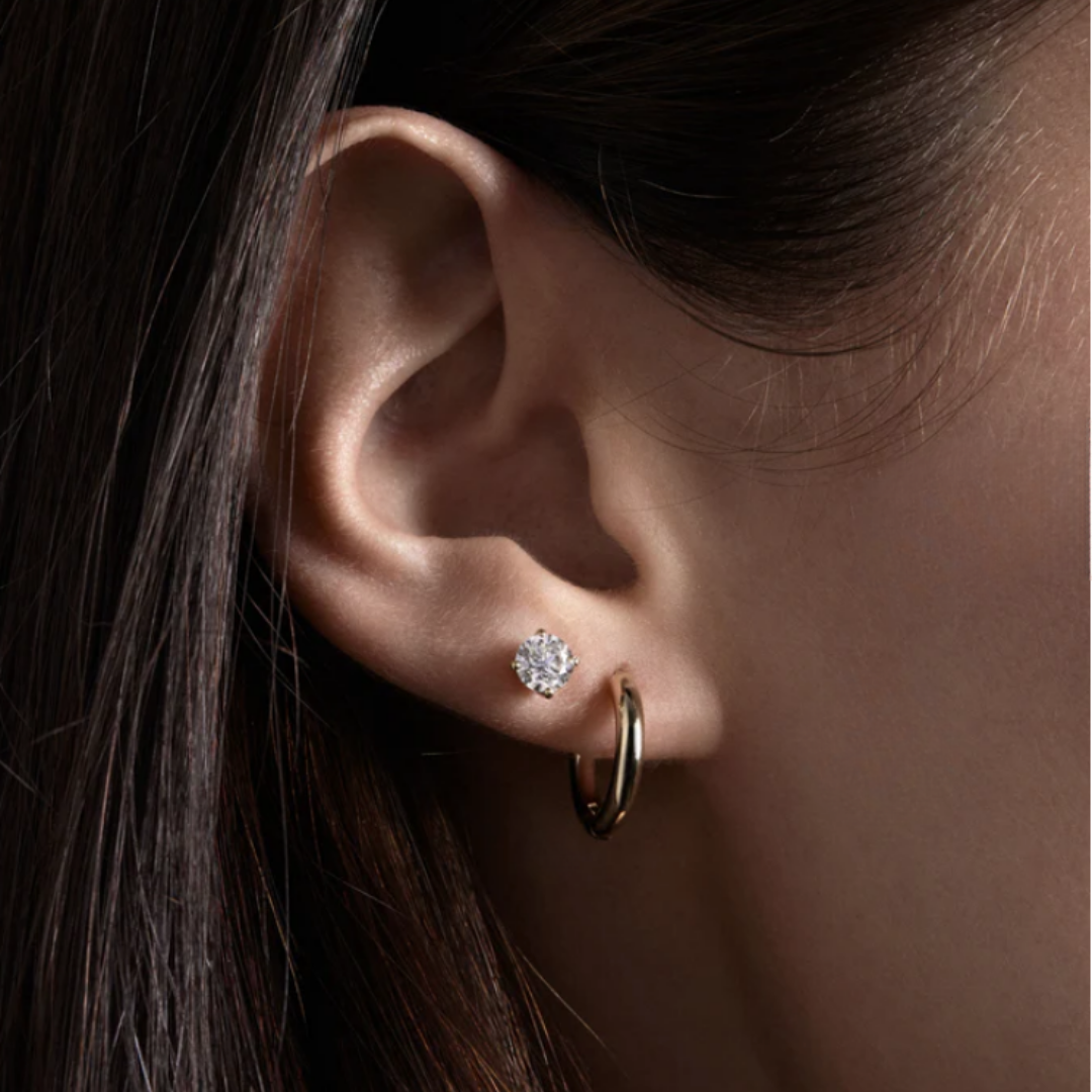 Round Diamond Studs